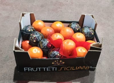 Foto Arance Tarocco Varietà ippolito Calibro 8 Origine Italia Marchio Frutteti Siciliani  1