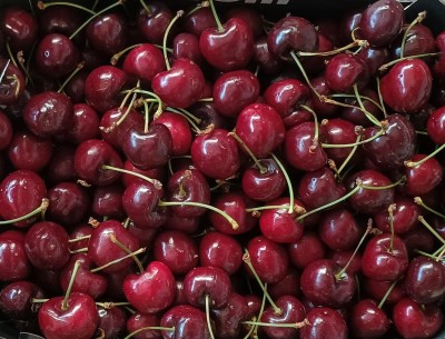 Foto Ciliegie Varietà Skeena Calibro 30+ Origine Grecia Marchio Crom      2