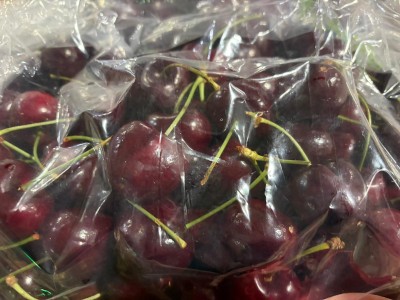 Foto Ciliegie Varietà Santina Calibro 4J Origine Cile Marchio Los Olmos 2