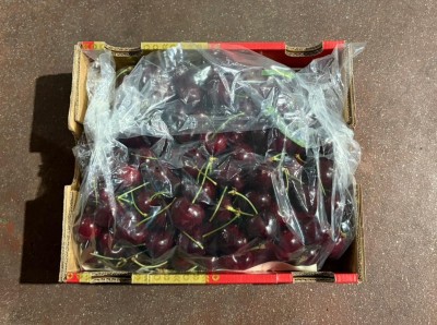 Foto Ciliegie Varietà Santina Calibro 4J Origine Cile Marchio Los Olmos 3