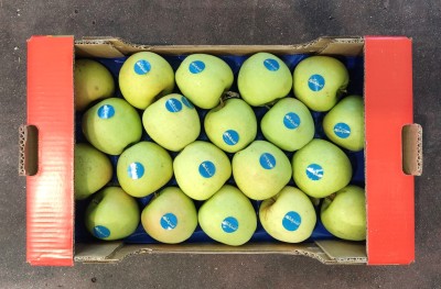 Foto Mele Golden Lavorazione In Padella Origine Italia Marchio Medifruits 3