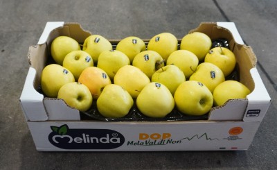Foto Mele Golden Lavorazione In Doppio Strato Calibro 75/80 Origine Italia Marchio Melinda 1