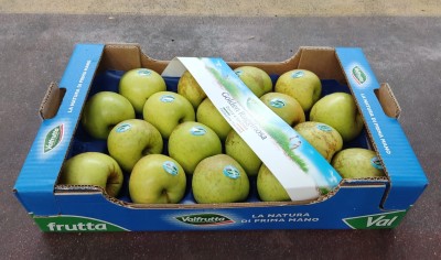 Foto Mele Golden Calibro  80/85 Origine Italia Marchio Valfrutta  1