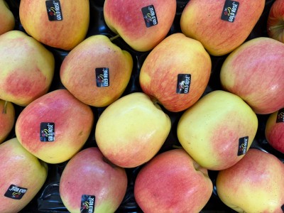 Foto Mele Golden Rosè Calibro 18 Origine Italia Marchio Golden Rosè 2