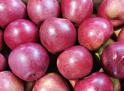 Foto Mele Imperatore Calibro 85/90 Origine Italia Marchio Alegra 2