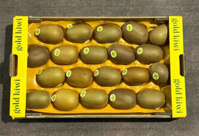 Foto Kiwi Varietà Gold Lavorazione In Padella Calibro 140/160 Origine Italia Marchio Kiwita Gold  3