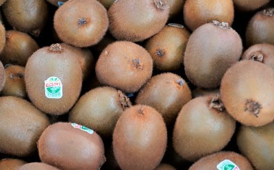 Foto Kiwi Varietà Green Calibro 25 Origine Nuova Zelanda  Marchio ''Zespri'' 2
