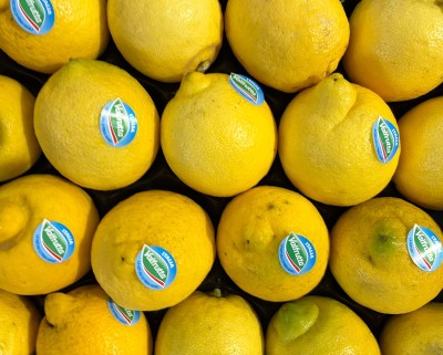Foto Limoni Origine Italia Marchio Valfrutta 2
