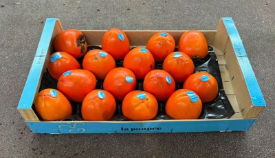 Foto Cachi mela Varietà Persimon Calibro 16 Origine Spagna Marchio La Poupee  1