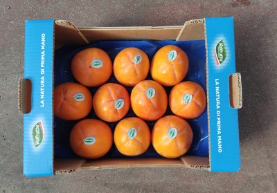 Foto Cachi Mela Varietà Rojo Brillante  Calibro 10 Origine Italia Marchio Valfrutta 3