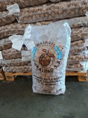 Foto Noci Varietà Chandler Calibro 34/36 Origine Argentina Marchio Fruitsnack              1