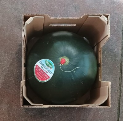 Foto Mini Angurie Perla Nera Origine Italia Marchio Valfrutta  3