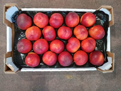 Foto Nettarine Varietà Bing Bang Calibro 20 Origine Italia Marchio Sant'Andrea       3