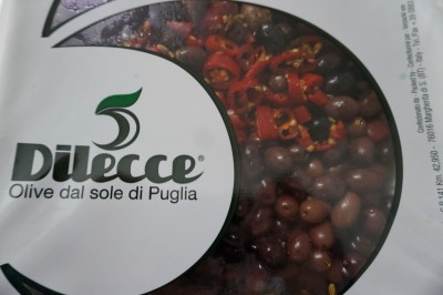 Foto Olive Nere Piccanti Origine Italia Marchio Di Lecce    1