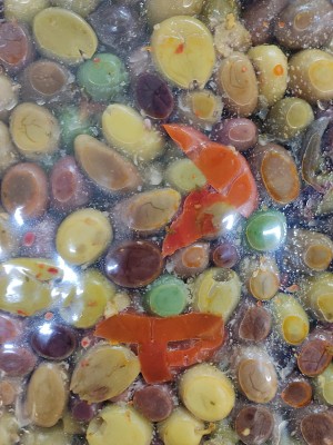 Foto Olive Miste Giardiniera Confezione da 3 Kg Origine Grecia Marchio Coluzzi 2