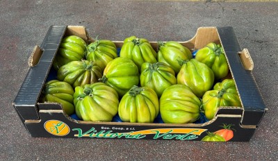 Foto Pomodoro Cuore di Bue  Origine Italia Marchio Vittoria Verde 1