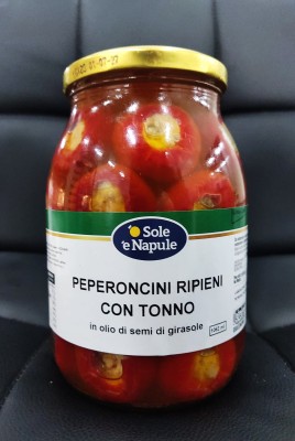 Foto Peperoni Rossi Ripieni Al Tonno Barattolo Da 1 Kg Origine Italia Marchio O Sole E Napule  1