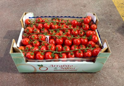 Foto Pomodoro Ciliegino Origine Italia Marchio Arrabito 1