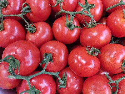 Foto Pomodoro Grappolo Origine Italia Marchio Doppio Gusto 2