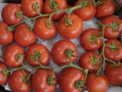 Foto Pomodoro Grappolo Origine Italia marchio Chiaramonte  2