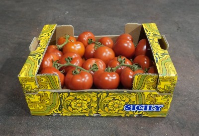 Foto Pomodoro Grappolo Origine Italia Marchio Sicily 1