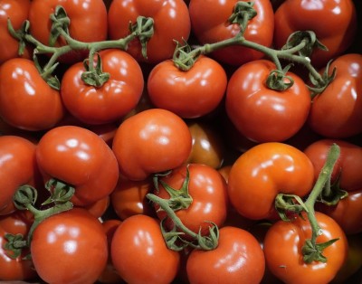 Foto Pomodoro Grappolo Origine Italia Marchio Sicily 2