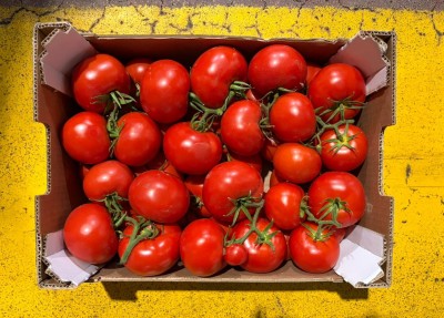 Foto Pomodoro Grappolo Origine Italia Marchio Mangione  3
