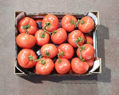 Foto Pomodoro Grappolo Origine Italia Marchio Arrabito  3