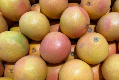 Foto Pompelmi Varietà StarRuby Calibro 45 Origine Turchia Marchio Taneks       2