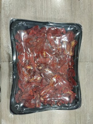 Foto Pomodori Secchi Confezione da 2 Kg Origine Italia Marchio Coluzzi 1