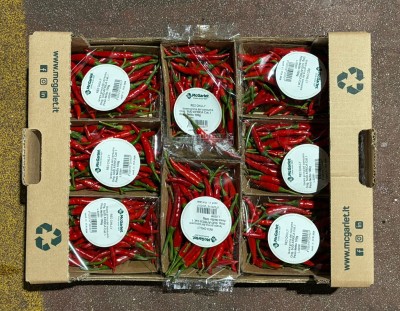 Foto Peperoncini Piccanti Confezione da 8 Vaschette da 100 gr Origine Sud Africa Marchio Mc Garlet  3