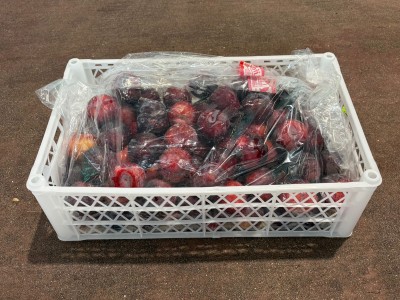 Foto Prugne Nere Varietà Angeleno Calibro 78 Origine Chile Marchio Agricola Gloria  1