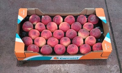 Foto Pesche Bianche Calibro 30 Origine Spagna Marchio Carrusel   1
