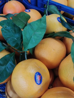 Foto Arance Navel Affogliato Calibro 2 Origine Italia Marchio Acri  2