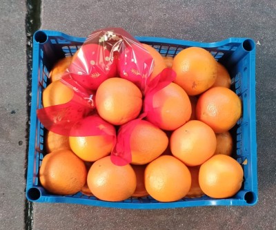 Foto Arance Defogliate Varietà Navel Calibro 4 Origine Italia  Marchio Acri  3