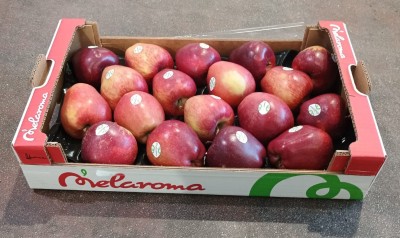 Foto mele Stark Varietà Red Delicius Calibro 80/85 Origine Italia Marchio Melaroma 1
