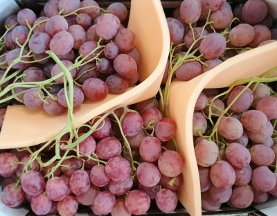 Foto Uva Red Glob Origine Italia Marchio Valle D'oro  2