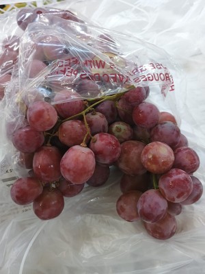 Foto Uva Red Globe Calibro Xl Origine Cile Marchio Banafruit   2