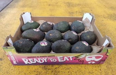 Foto Avocado Varietà Hass Origine Israele  Marchio  Ready to Eat 1